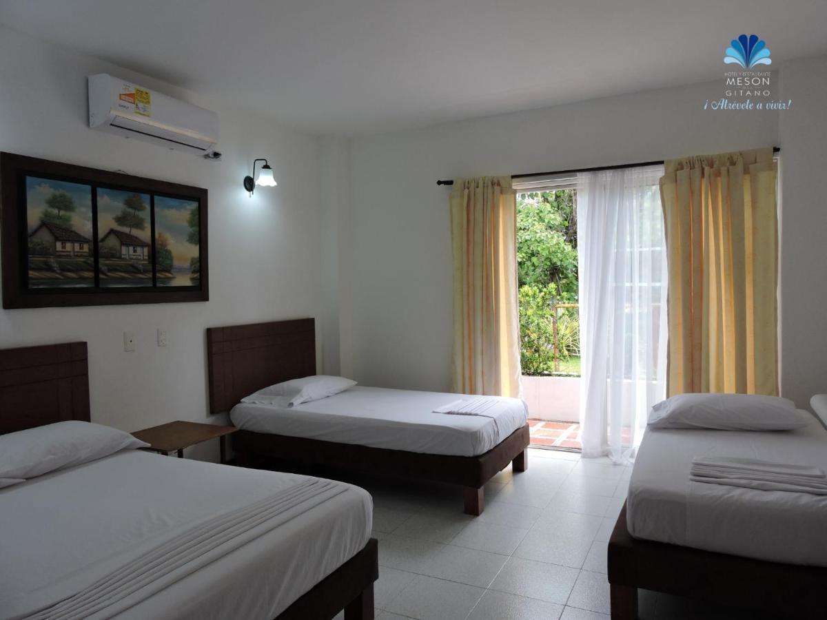 Hotel Y Restaurante Meson Del Gitano Каукасия Номер фото