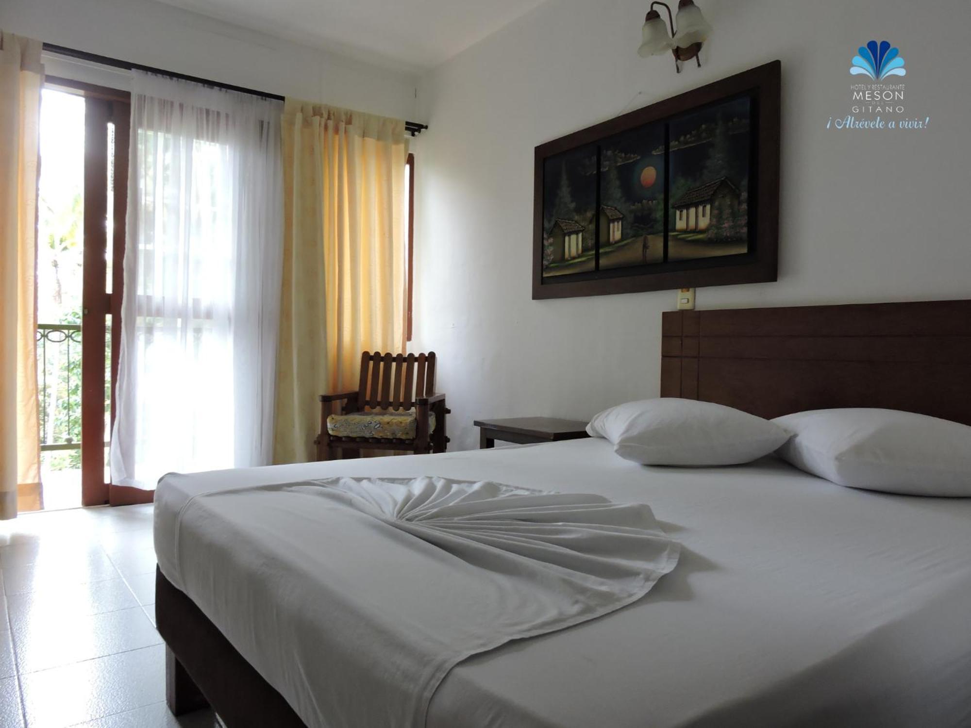 Hotel Y Restaurante Meson Del Gitano Каукасия Номер фото