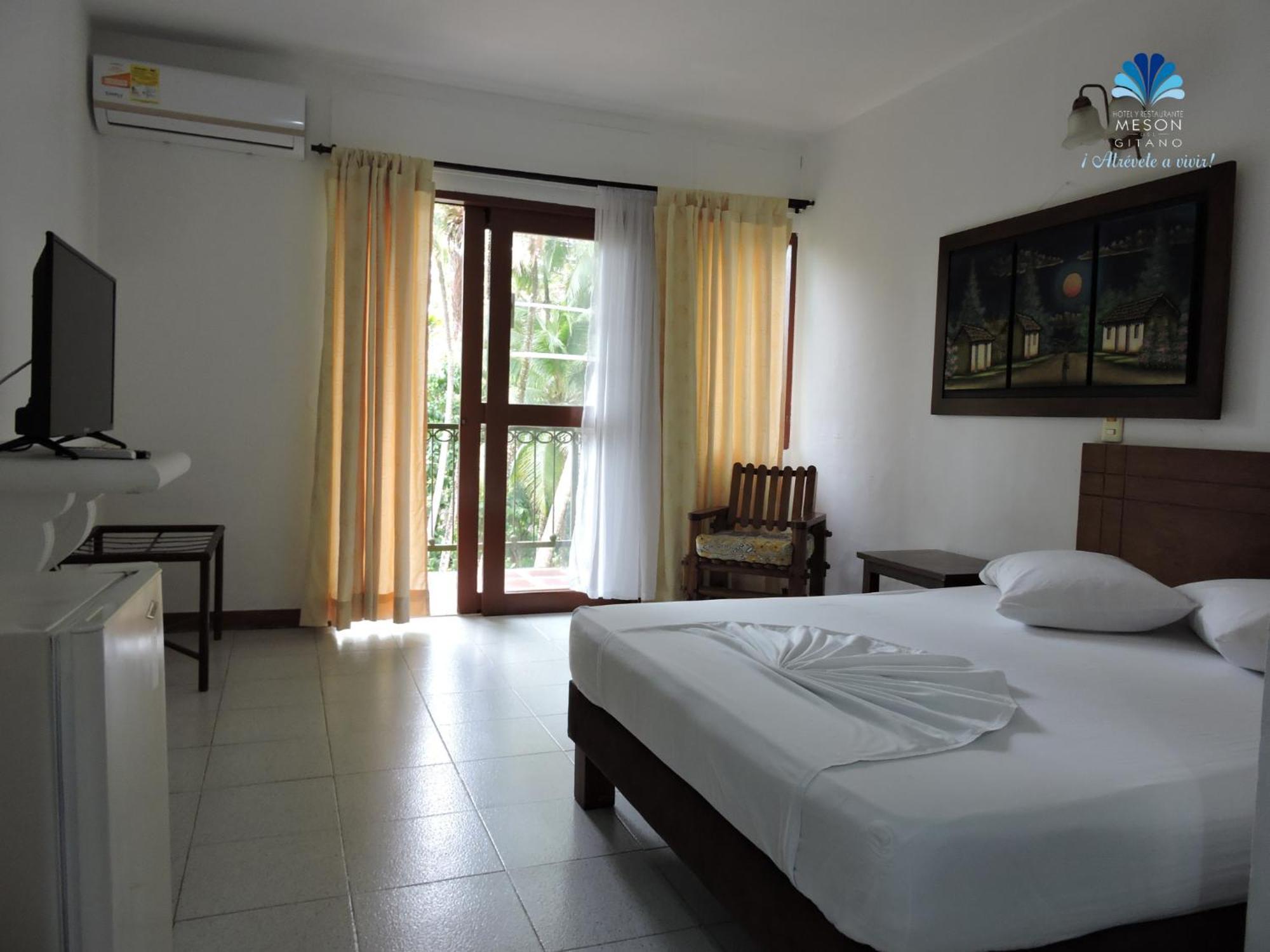 Hotel Y Restaurante Meson Del Gitano Каукасия Номер фото