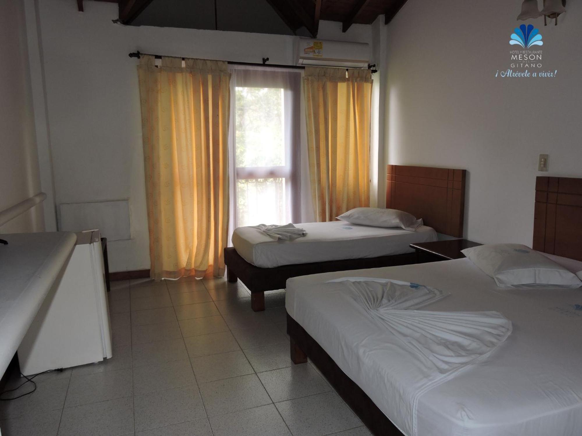 Hotel Y Restaurante Meson Del Gitano Каукасия Номер фото